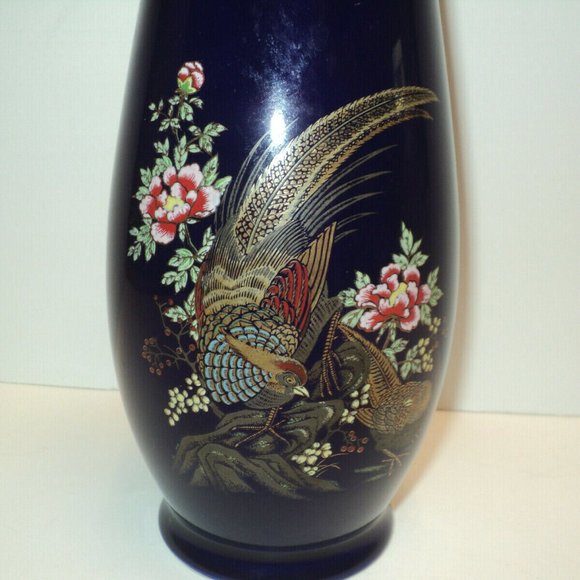 Kutani Japan Vase Dark Cobalt Blue Pheasants, Flowers, Gold Trim 7 1/2" - Picture 4 of 5